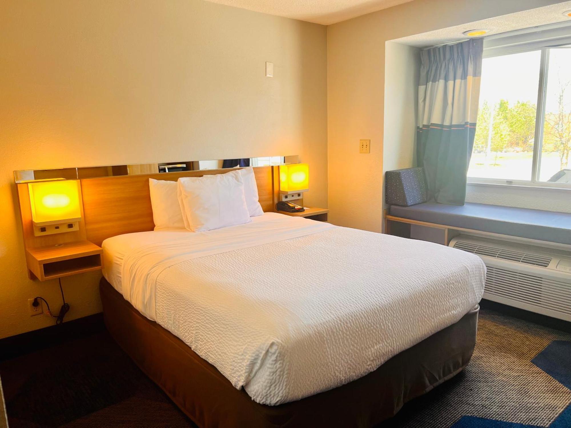 Microtel Inn By Wyndham Lexington Exterior photo